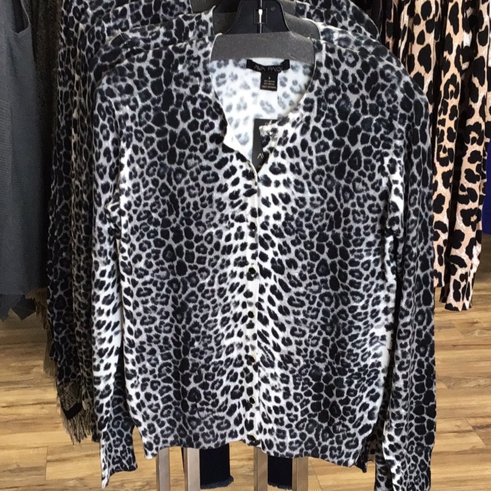 Snow Leopard Lightweight Cardigan